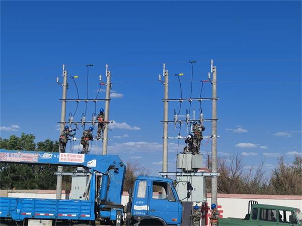 阿拉善電業(yè)局烏力吉供電分局 戍守邊防，電力護航