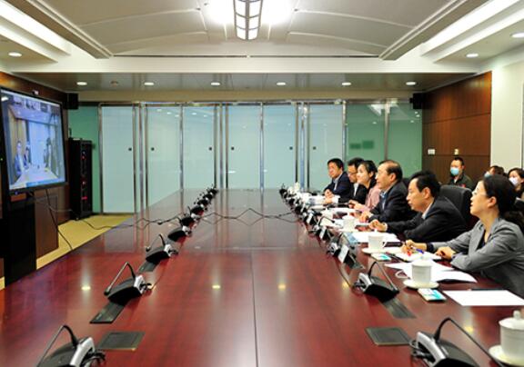 辛保安總經(jīng)理與SAP公司全球執(zhí)行董事會(huì)成員、全球業(yè)務(wù)總裁傅美黛舉行視頻會(huì)談