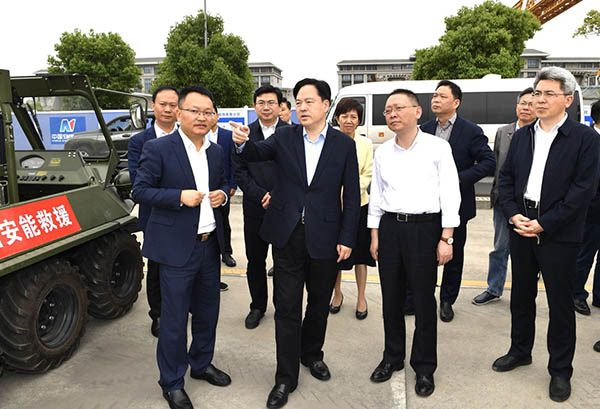 常州市委副書記、市長(zhǎng)陳金虎蒞臨中國(guó)安能二局常州分公司調(diào)研防汛抗旱工作