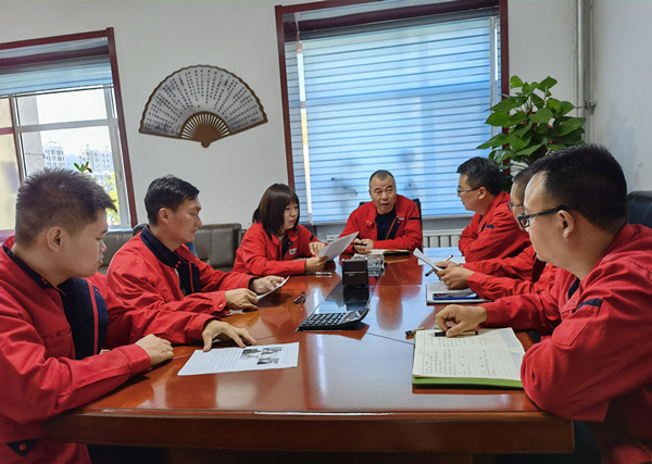 烏海電業(yè)局千里山分局：修訂宣貫班組標準，促進班組有序發(fā)展
