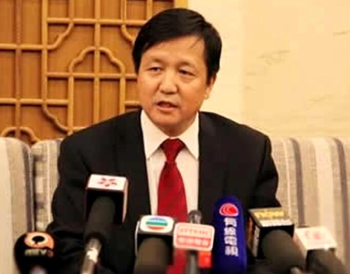 【兩會(huì)】特變電工黨委書記、董事長(zhǎng)張新：加快建設(shè)新疆新能源大基地 提高“疆電外送”能力