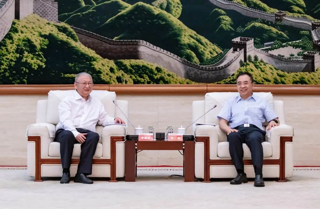 鄒磊會(huì)見隆基股份總裁李振國、森特股份董事長劉愛森