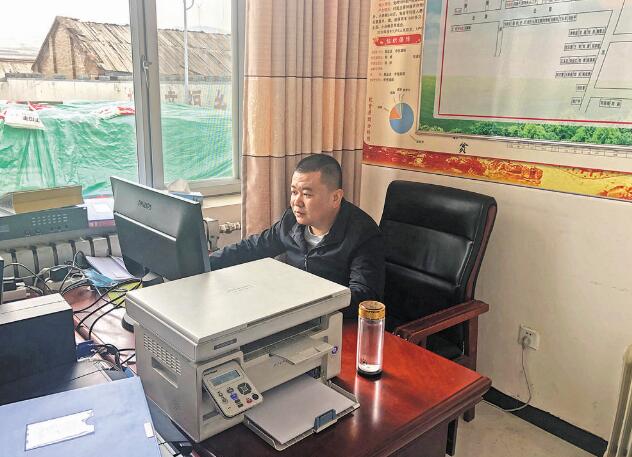 駐村書記王維：“村民需要啥，我們就干啥”