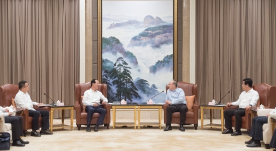 中國(guó)電建集團(tuán)公司黨委書(shū)記、董事長(zhǎng)丁焰章拜會(huì)福建省委書(shū)記尹力、省長(zhǎng)趙龍