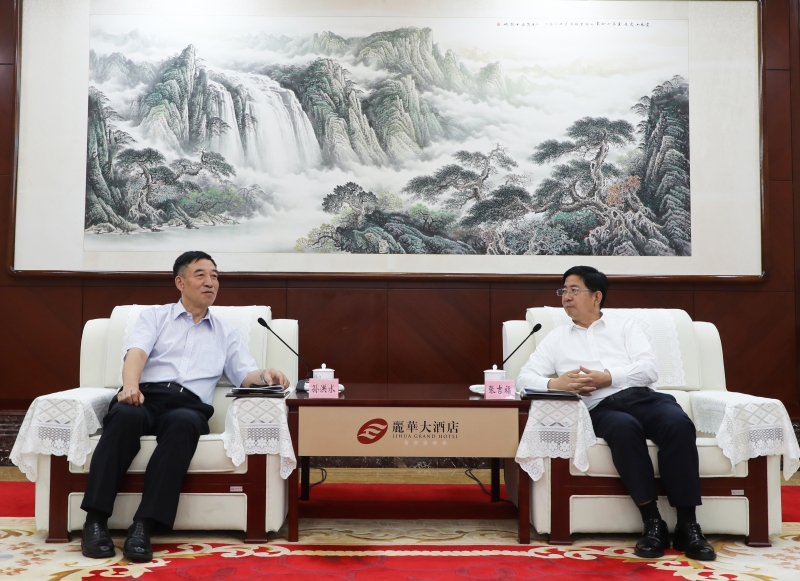 孫洪水與山西省委常委、常務(wù)副省長(zhǎng)張吉福會(huì)談