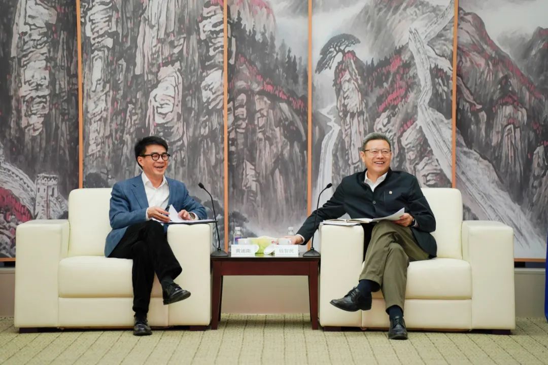國家電投黨組書記、董事長錢智民會見申能集團黨委書記、董事長黃迪南