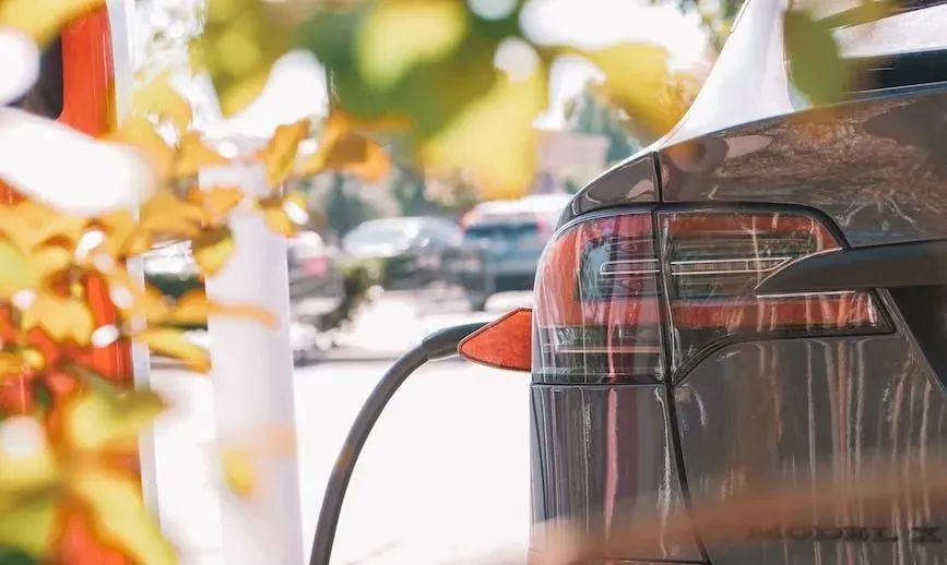 國補退出，新能源汽車掀起價格戰(zhàn)