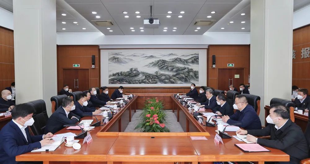 中核集團(tuán)黨組書記、董事長余劍鋒與遼寧省委書記郝鵬、省長李樂成會(huì)談