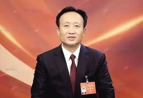 衣立東任國網(wǎng)四川省電力公司董事長、黨委書記