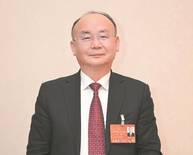 優(yōu)質(zhì)供電服務(wù)助力裝備制造業(yè)高質(zhì)量發(fā)展——訪全國人大代表、楚天科技股份有限公司董事長兼總裁唐岳