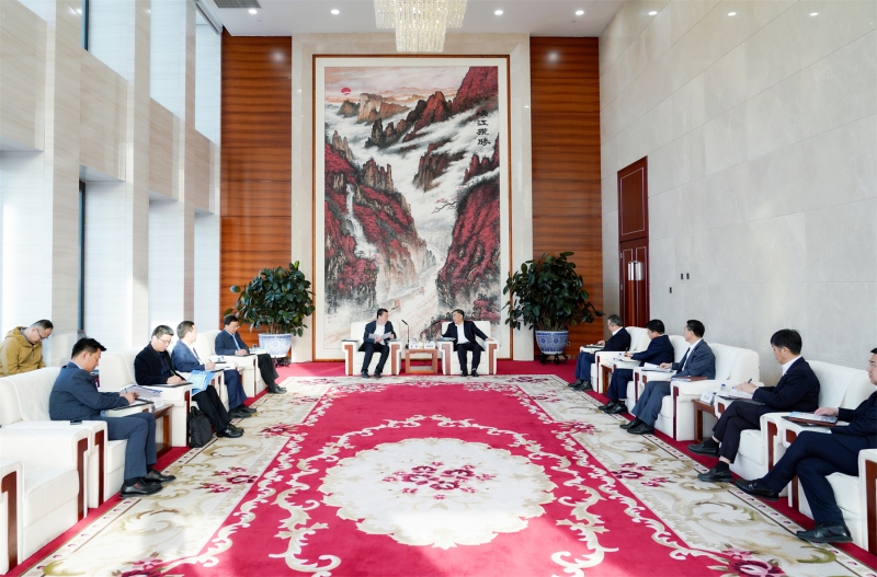 中國(guó)能建黨委書記、董事長(zhǎng)宋海良與臨沂市委書記任剛座談