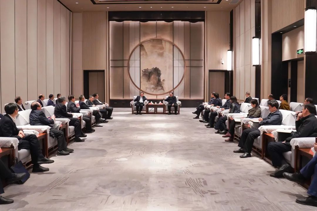 華能集團(tuán)黨組書記、董事長(zhǎng)溫樞剛拜會(huì)雄安新區(qū)黨工委書記、管委會(huì)主任張國(guó)華
