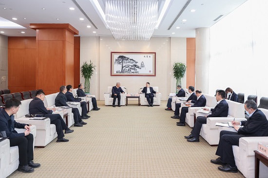 華能集團(tuán)黨組書記溫樞剛會(huì)見青海省委常委、海東市委書記烏拉孜別克·熱蘇力汗