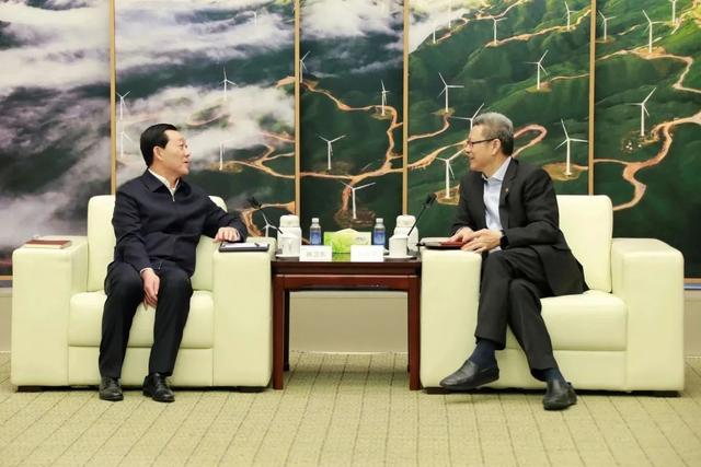 國家電投黨組書記、董事長(zhǎng)錢智民會(huì)見遼寧省朝陽市市長(zhǎng)謝衛(wèi)東