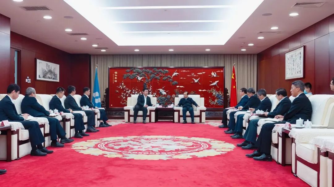 華電集團黨組書記、董事長江毅會見海博思創(chuàng)董事長、總經(jīng)理張劍輝