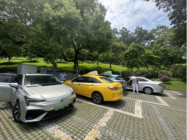 調(diào)查丨多地充電樁電價漲幅20%以上，分時電價與行業(yè)競爭多方博弈
