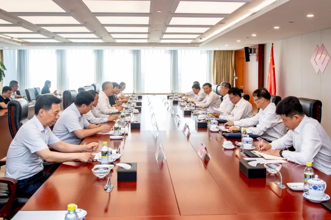 國家能源集團黨組書記、董事長劉國躍會見包頭市委副書記、市長張銳