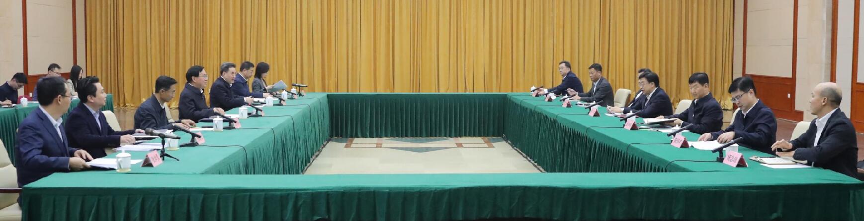 國資委黨委書記、主任張玉卓會見海南省委省政府主要負責同志