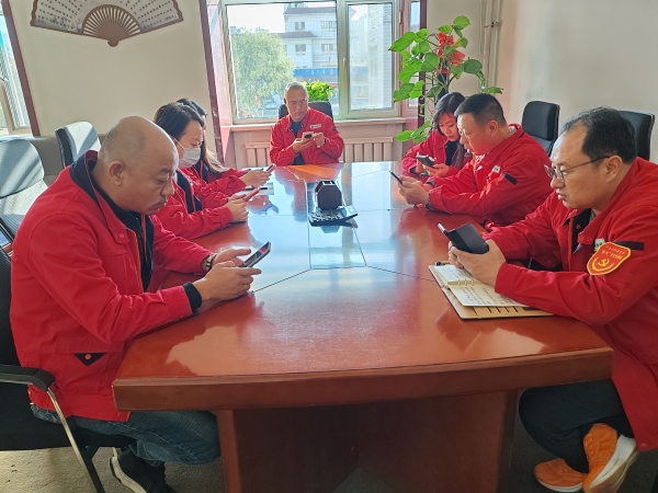 烏海市千里山供電公司：學(xué)習(xí)新細(xì)則，提升班組管理