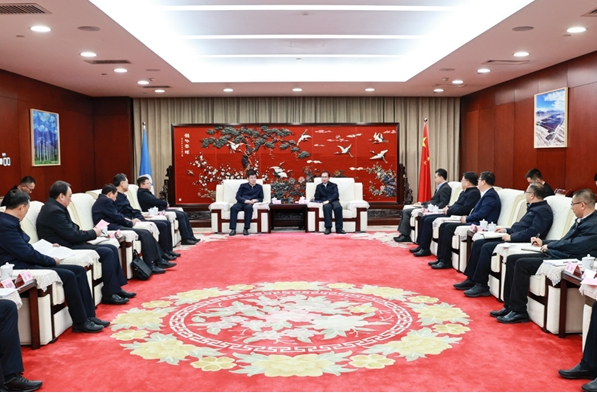 江毅會(huì)見內(nèi)蒙古自治區(qū)黨委常委、常務(wù)副主席黃志強(qiáng)