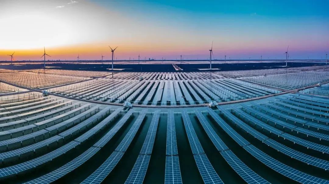 突破3億千瓦時，?；瘓F一期300MW光伏發(fā)電項目實現(xiàn)年度目標(biāo)