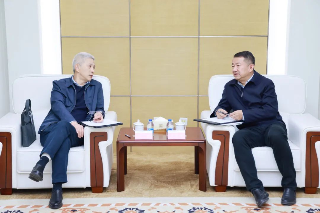 中國一重集團黨委書記、董事長徐鵬一行拜訪大唐環(huán)境黨委書記、董事長朱利明