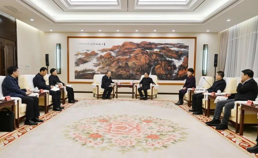 三峽集團(tuán)董事長、黨組書記雷鳴山拜會(huì)內(nèi)蒙古自治區(qū)黨委書記孫紹騁、自治區(qū)主席王莉霞