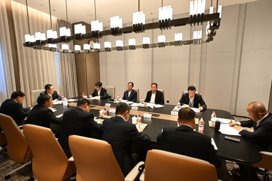 丁焰章與近期新任職子企業(yè)黨委書記、董事長進行集體談話