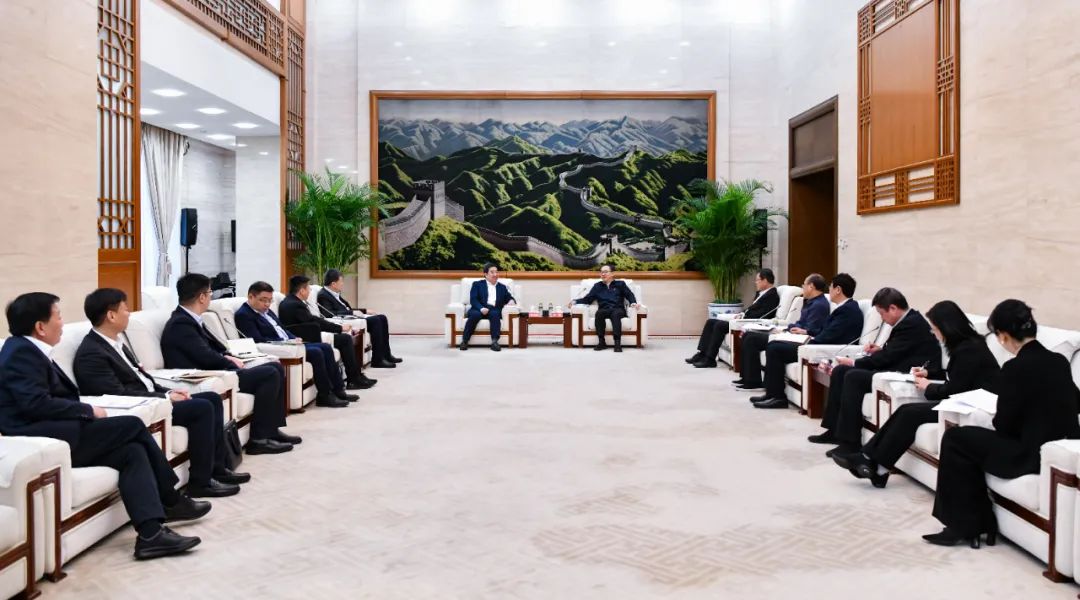 中國電氣裝備白忠泉董事長、周群總經(jīng)理拜訪中國大唐董事長鄒磊