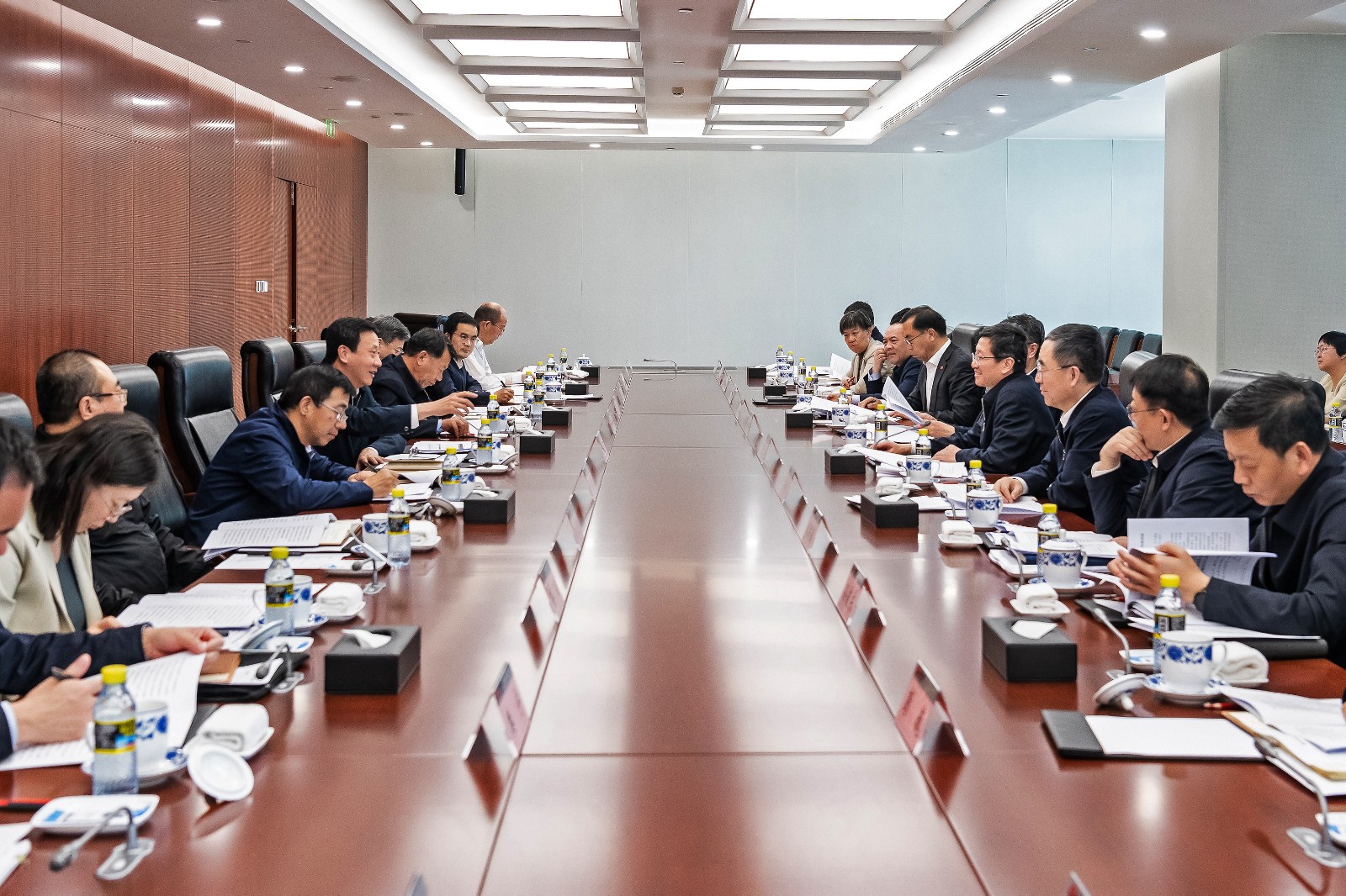 國(guó)家能源局黨組成員、副局長(zhǎng)任京東一行到國(guó)家能源集團(tuán)調(diào)研