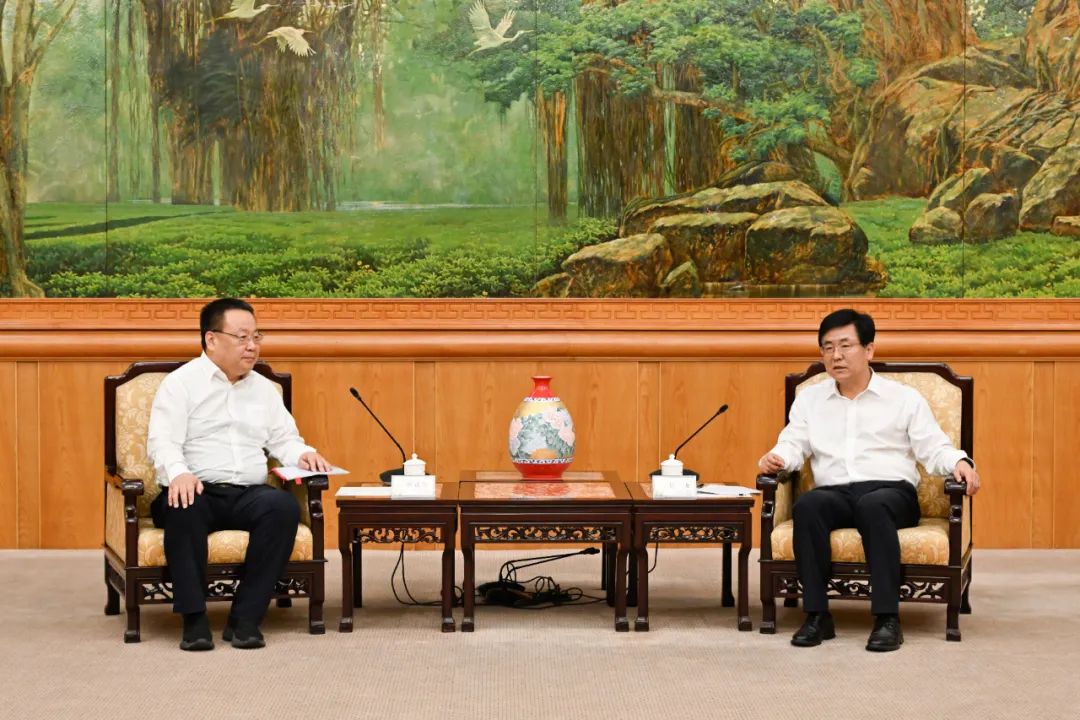 中核集團總經(jīng)理、黨組副書記申彥鋒拜會福建省委副書記、省長趙龍