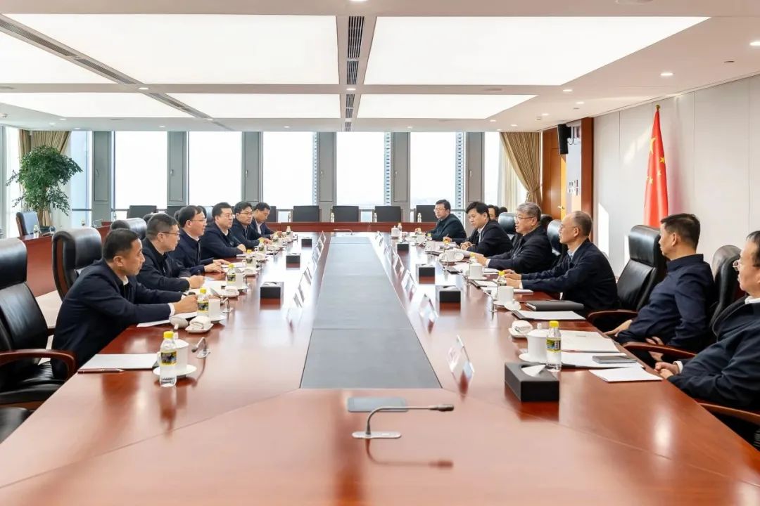 國家能源集團(tuán)黨組書記、董事長劉國躍與中國大唐黨組副書記、總經(jīng)理張傳江會談