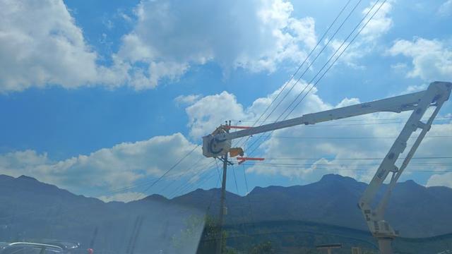 畢節(jié)市郊供電局成功投運(yùn)10千伏撒昌線，提升供電可靠性